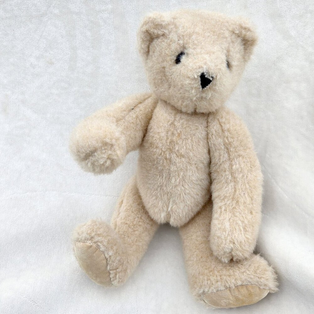 Authentic 1995 Vermont Teddy Bear, Handmade in Vermont! Child Safe AND collectib